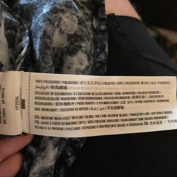 Abercrombie Blue Floral Flowy Shorts Size XS - Picture 8 of 9